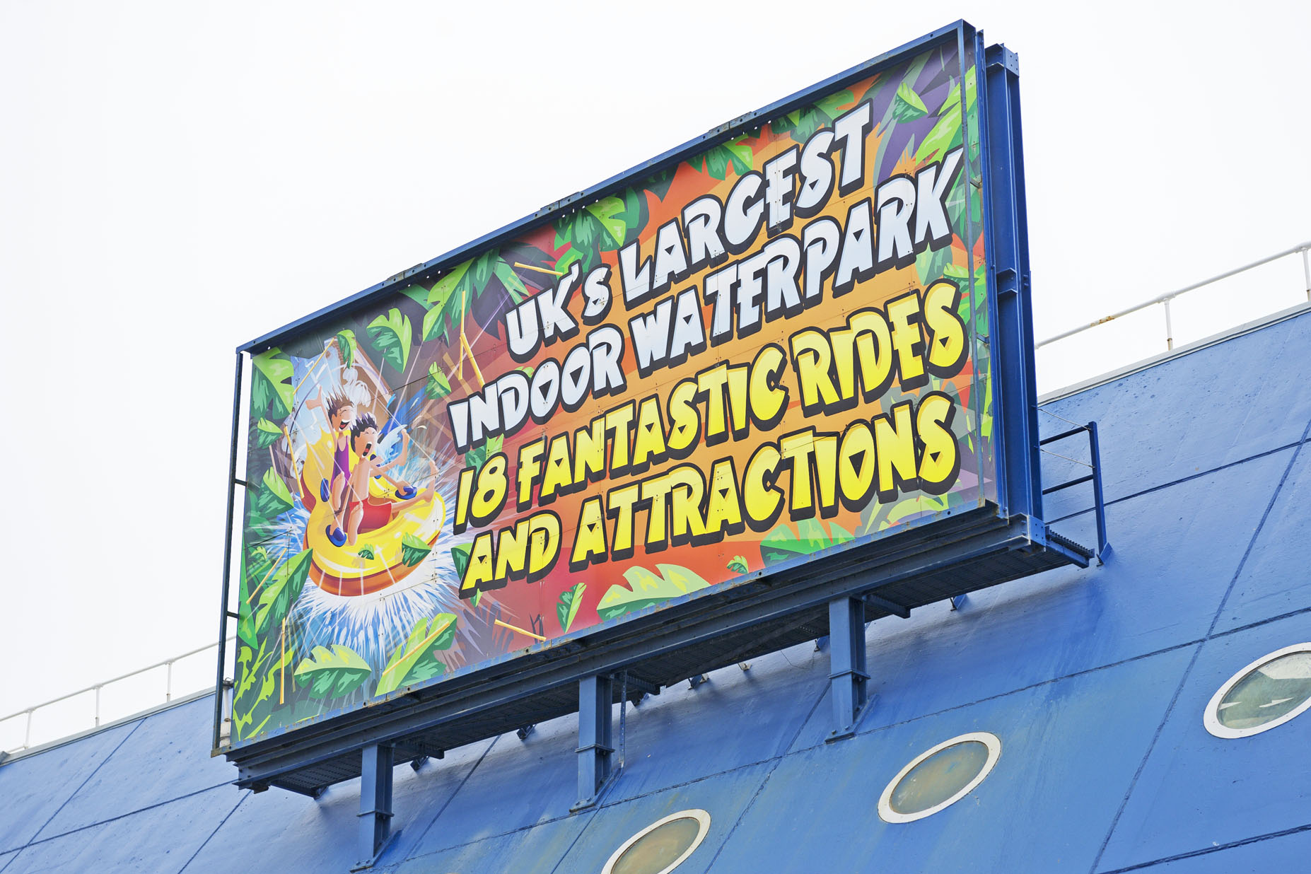 sandcastle waterpark signage